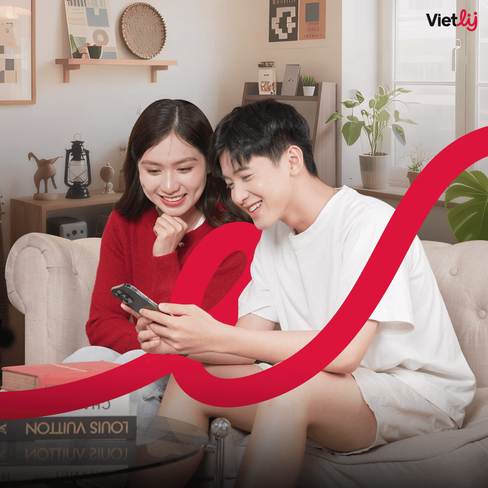 Gia đình đang gọi điện cho nhau